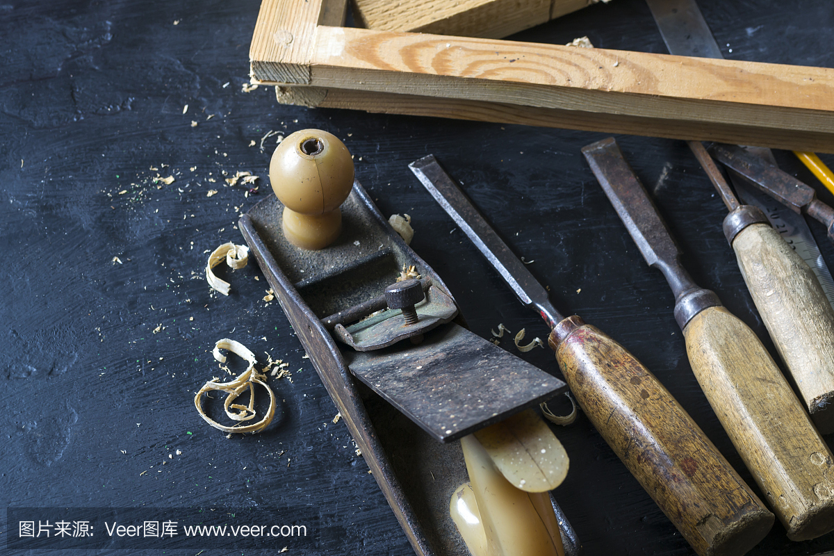 木制产品制造和修理用的接合器和凿。